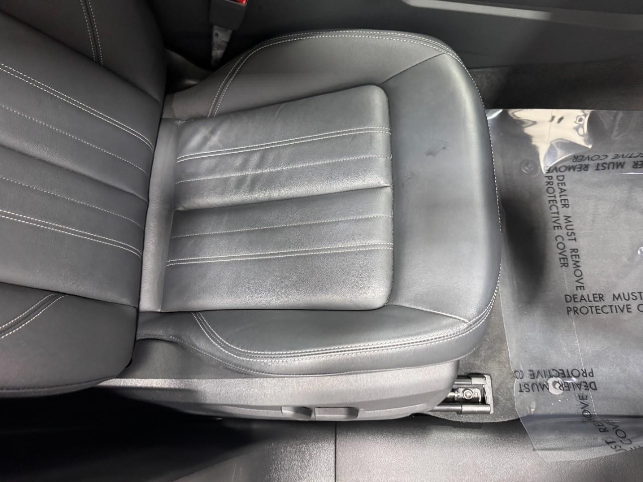 Audi Q5 Vehicle Full-screen Gallery Image 21
