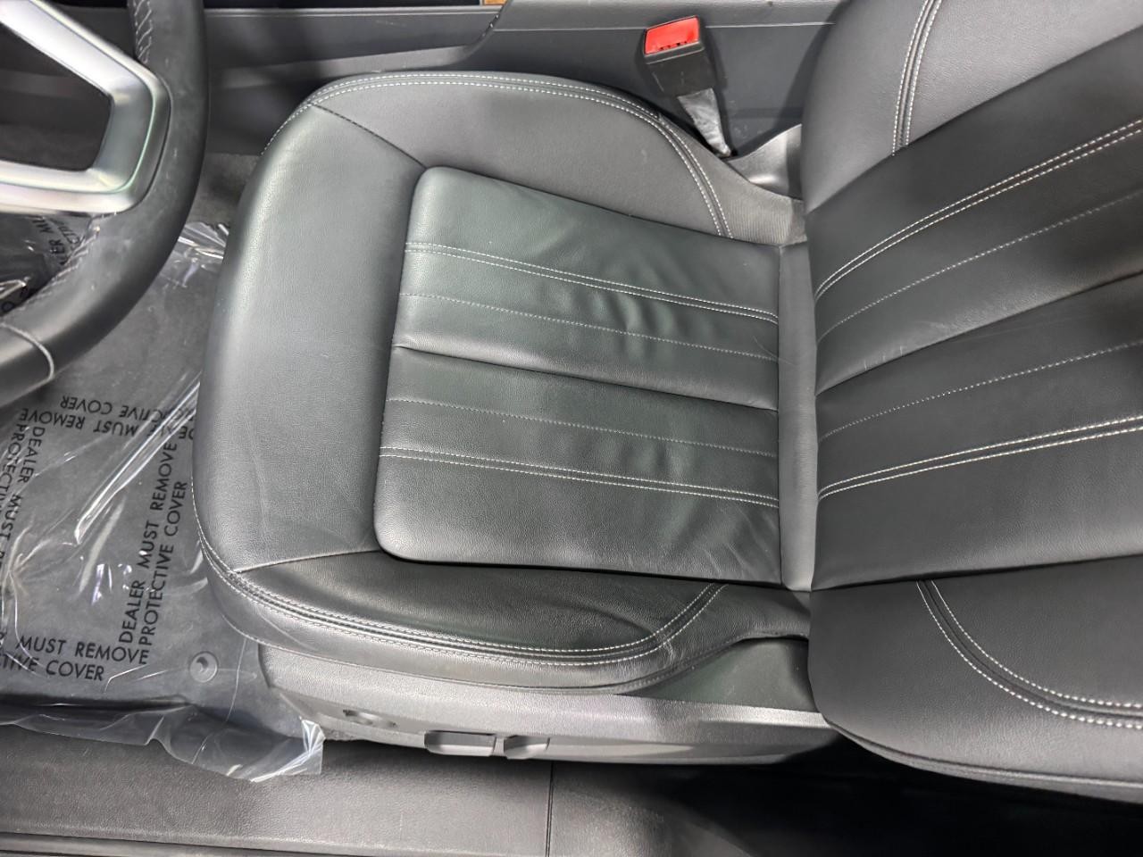 Audi Q5 Vehicle Full-screen Gallery Image 29