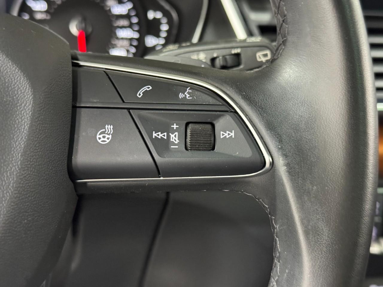 Audi Q5 Vehicle Full-screen Gallery Image 34