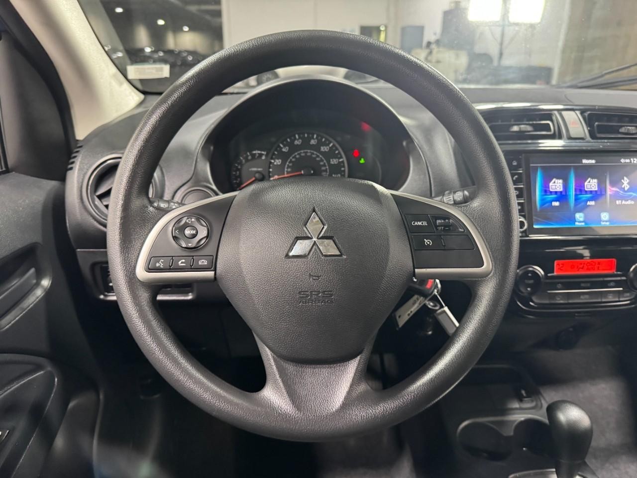 Mitsubishi Mirage Vehicle Full-screen Gallery Image 12