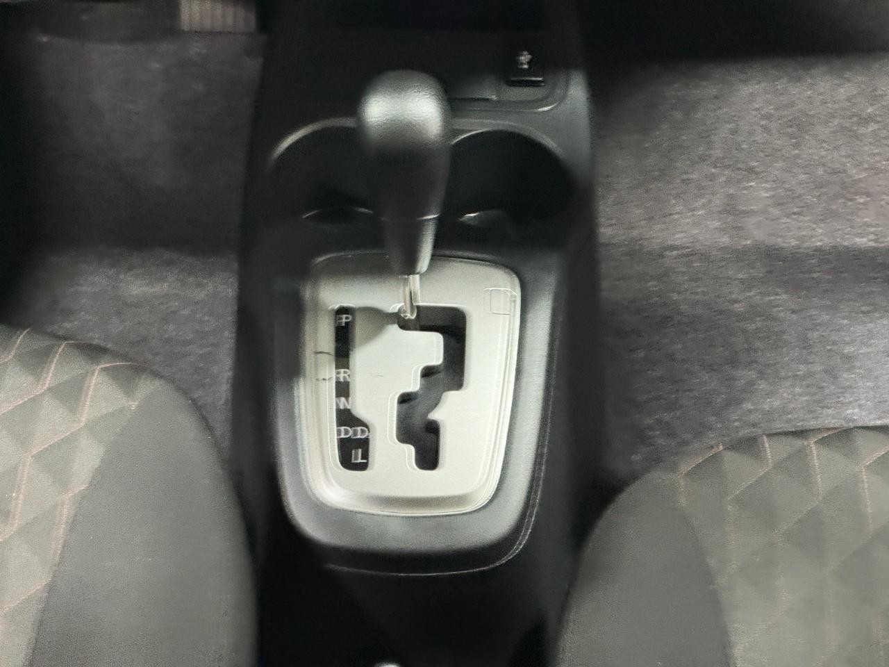 Mitsubishi Mirage Vehicle Full-screen Gallery Image 15