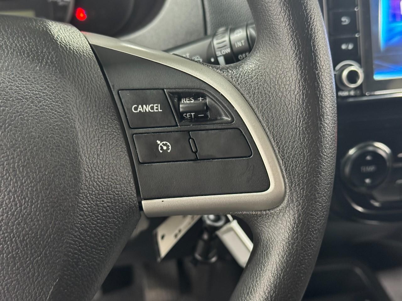 Mitsubishi Mirage Vehicle Full-screen Gallery Image 29