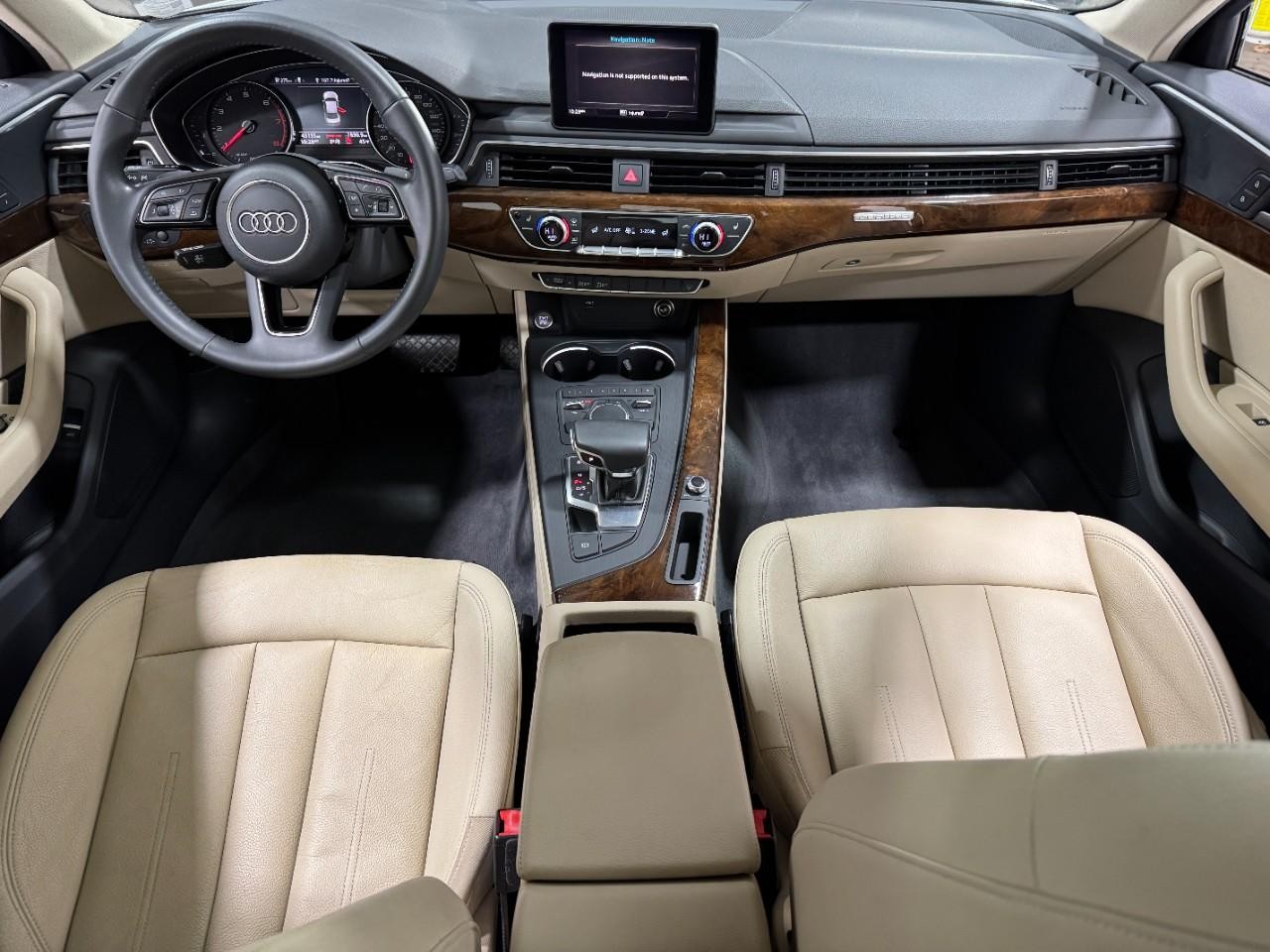 Audi A4 Vehicle Full-screen Gallery Image 13