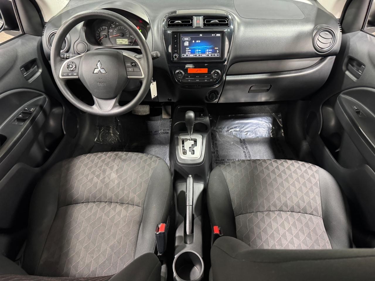 Mitsubishi Mirage Vehicle Full-screen Gallery Image 11