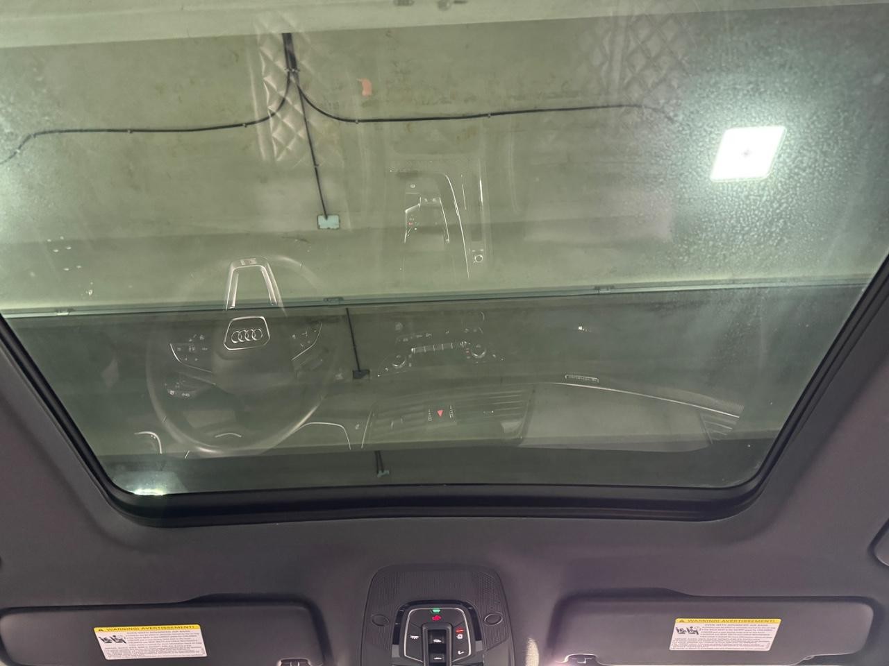 Audi SQ5 Vehicle Full-screen Gallery Image 11