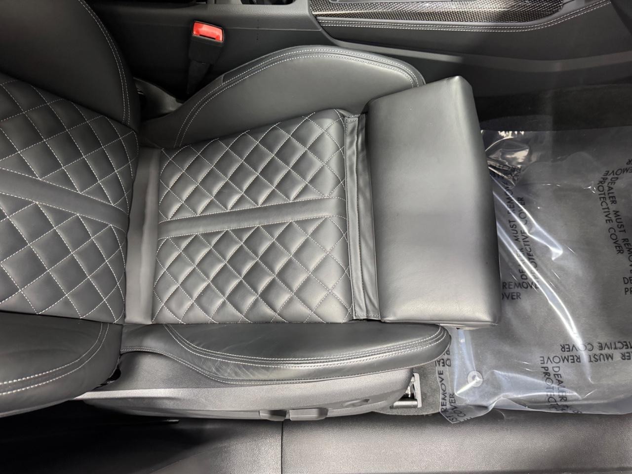 Audi SQ5 Vehicle Full-screen Gallery Image 19