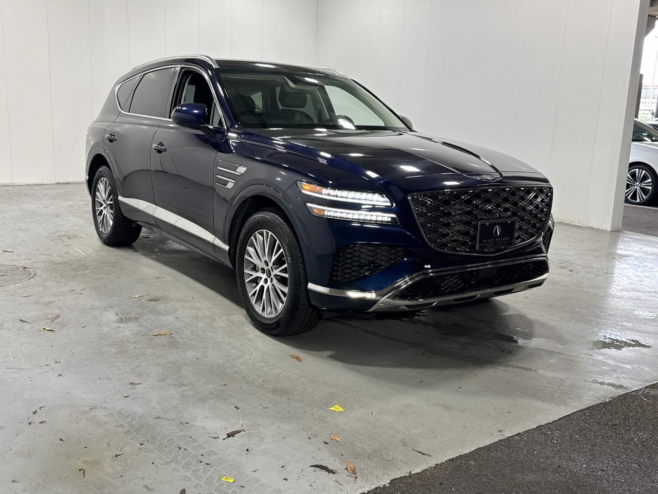 Genesis GV80 Vehicle Full-screen Gallery Image 6