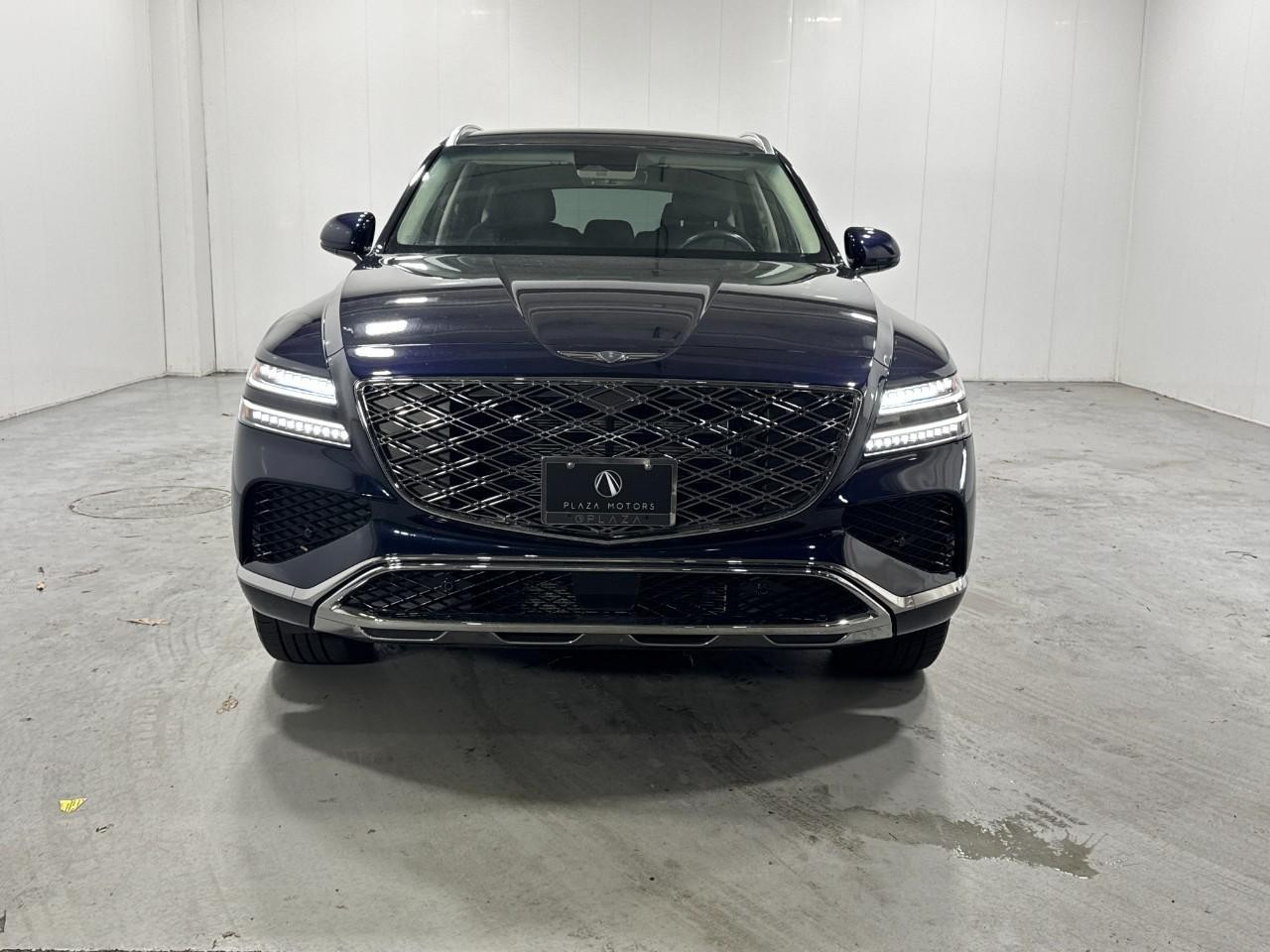 Genesis GV80 Vehicle Full-screen Gallery Image 7