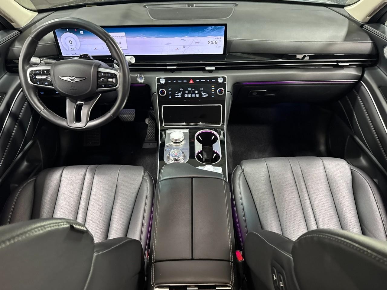 Genesis GV80 Vehicle Full-screen Gallery Image 11