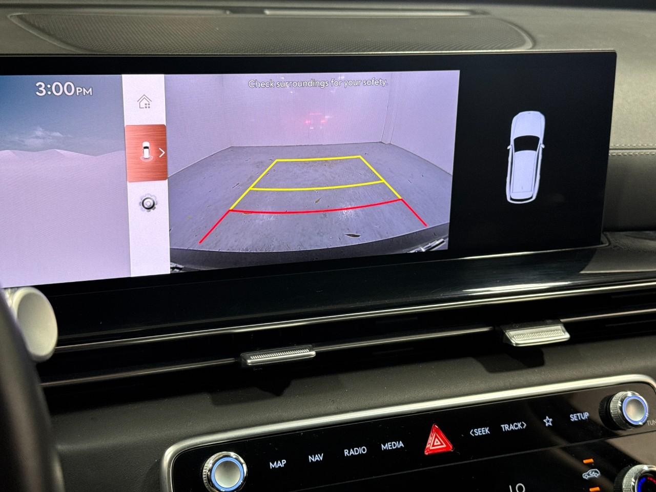 Genesis GV80 Vehicle Full-screen Gallery Image 30