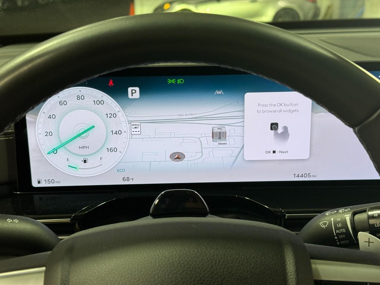 Genesis GV80 Vehicle Full-screen Gallery Image 29