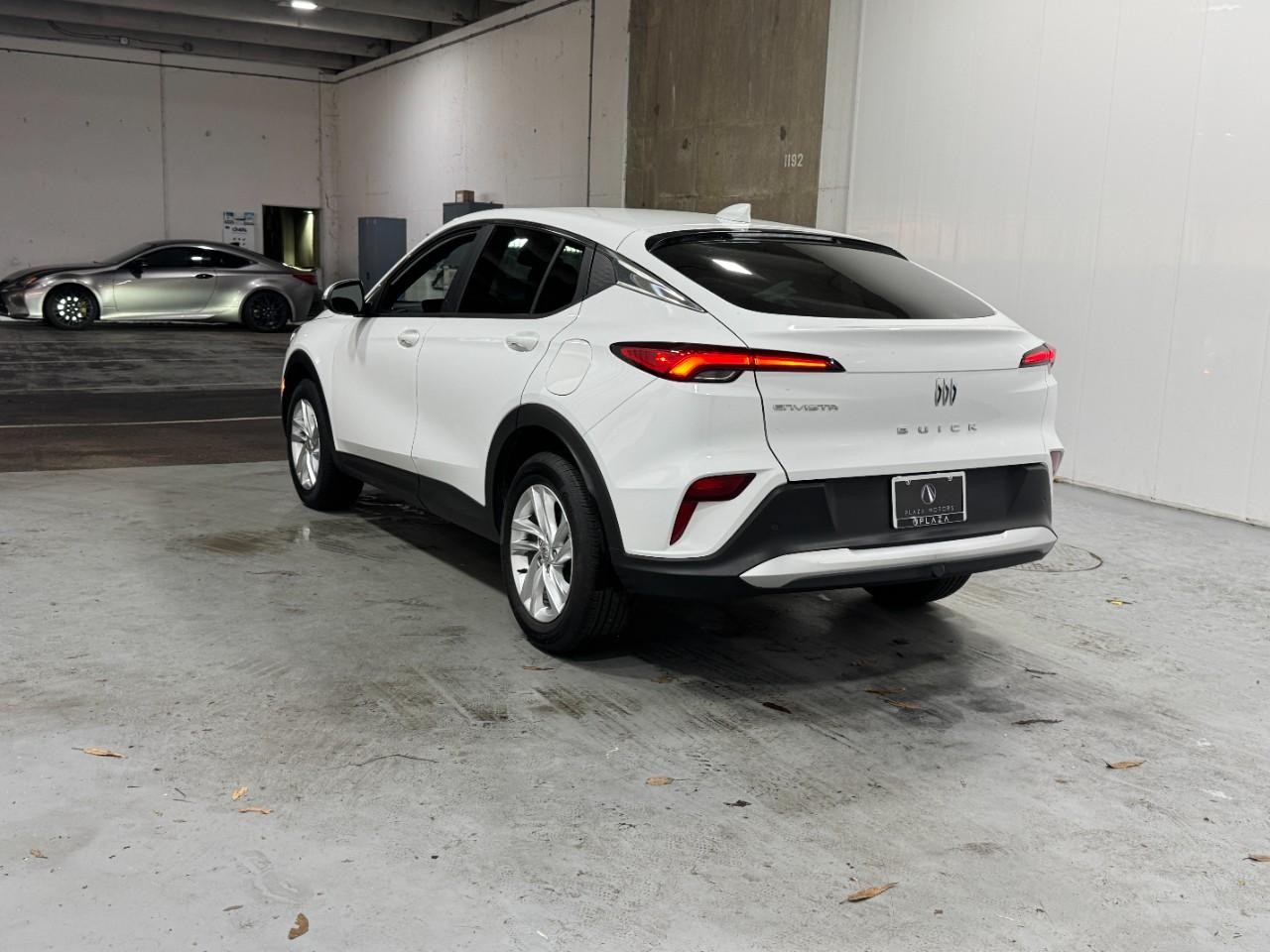 Buick Envista Vehicle Full-screen Gallery Image 3