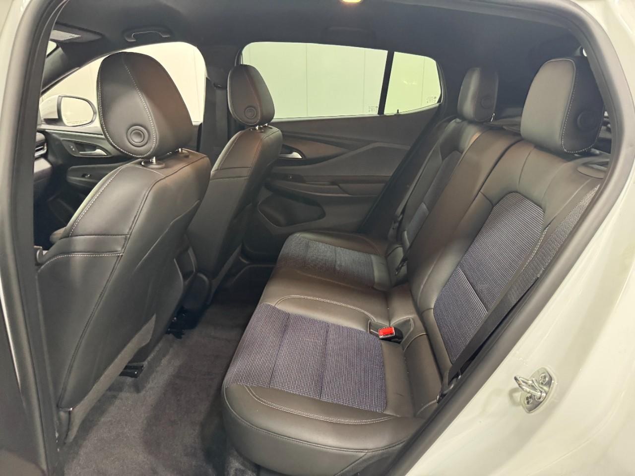 Buick Envista Vehicle Full-screen Gallery Image 8