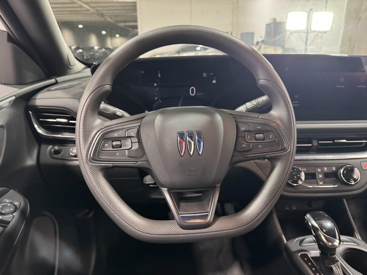 Buick Envista Vehicle Full-screen Gallery Image 12