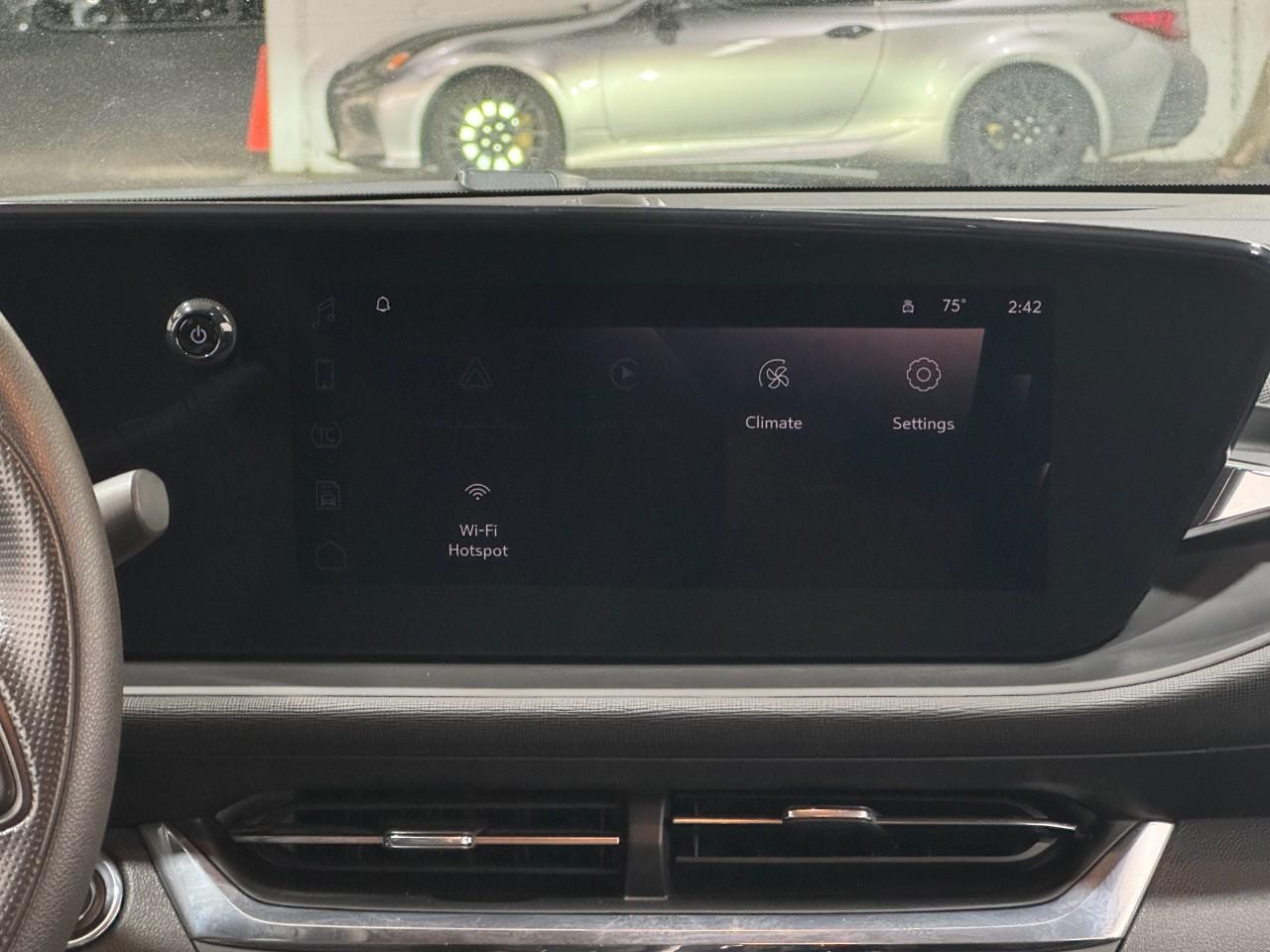 Buick Envista Vehicle Full-screen Gallery Image 13