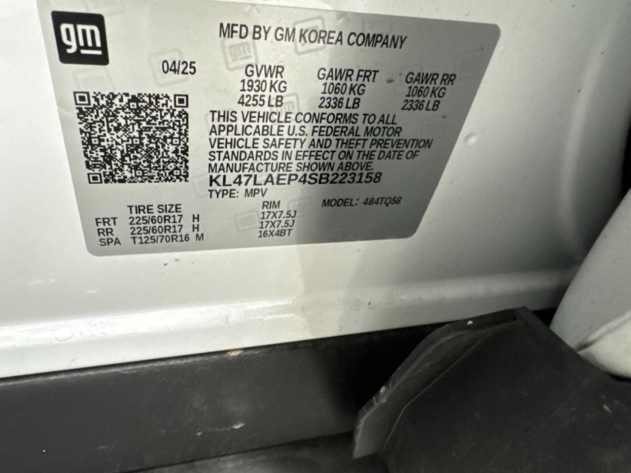 Buick Envista Vehicle Full-screen Gallery Image 32