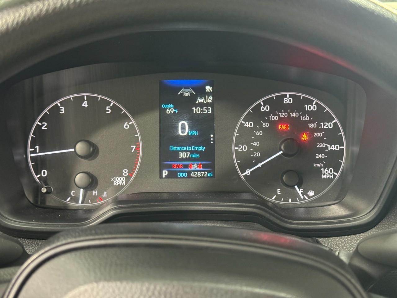 Toyota Corolla Vehicle Full-screen Gallery Image 30