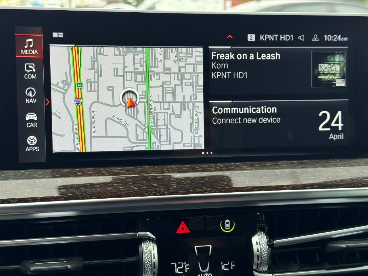 BMW X3 Vehicle Full-screen Gallery Image 23