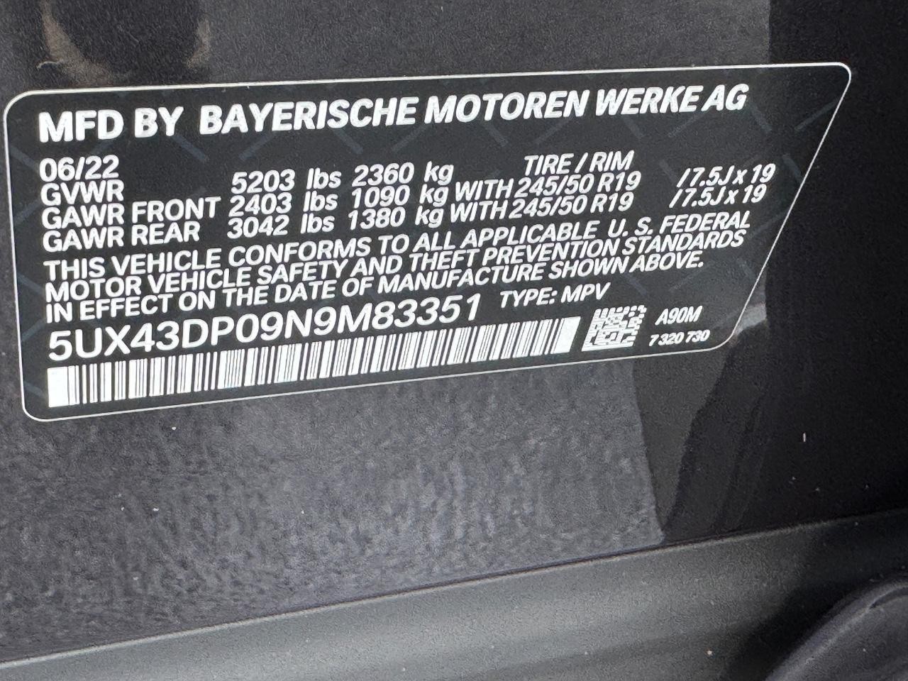 BMW X3 Vehicle Full-screen Gallery Image 29