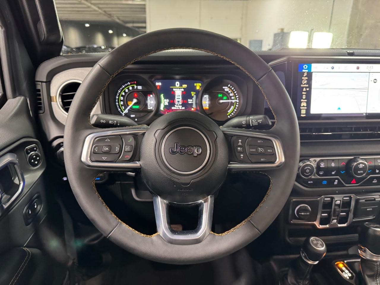 Jeep Wrangler 4xe Vehicle Full-screen Gallery Image 12