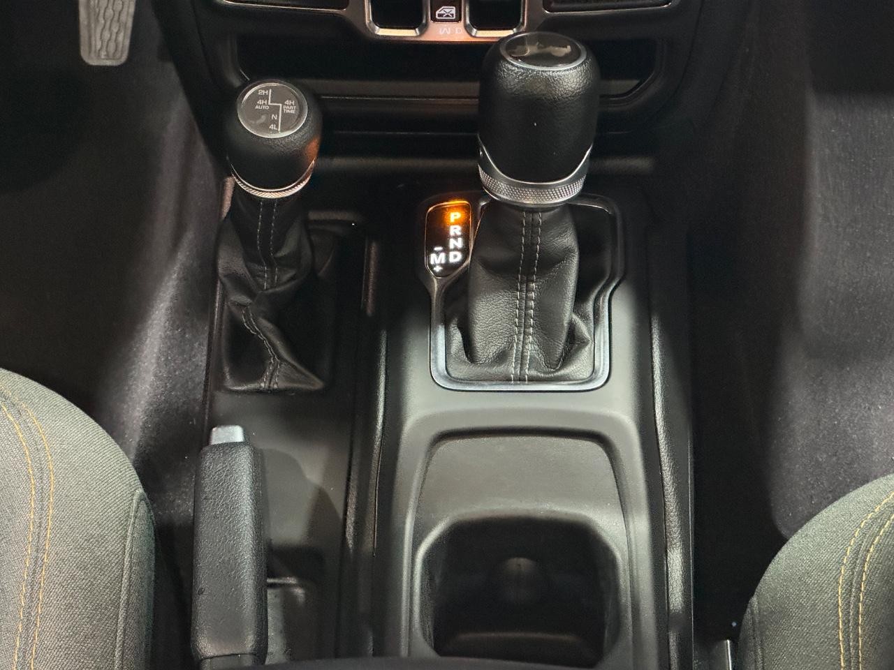 Jeep Wrangler 4xe Vehicle Full-screen Gallery Image 15