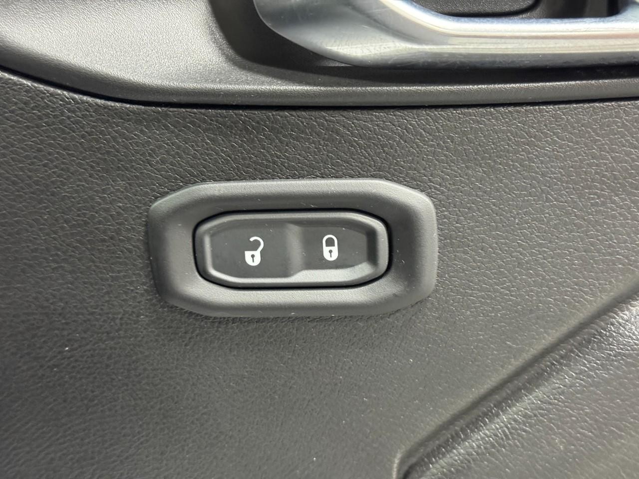 Jeep Wrangler 4xe Vehicle Full-screen Gallery Image 21