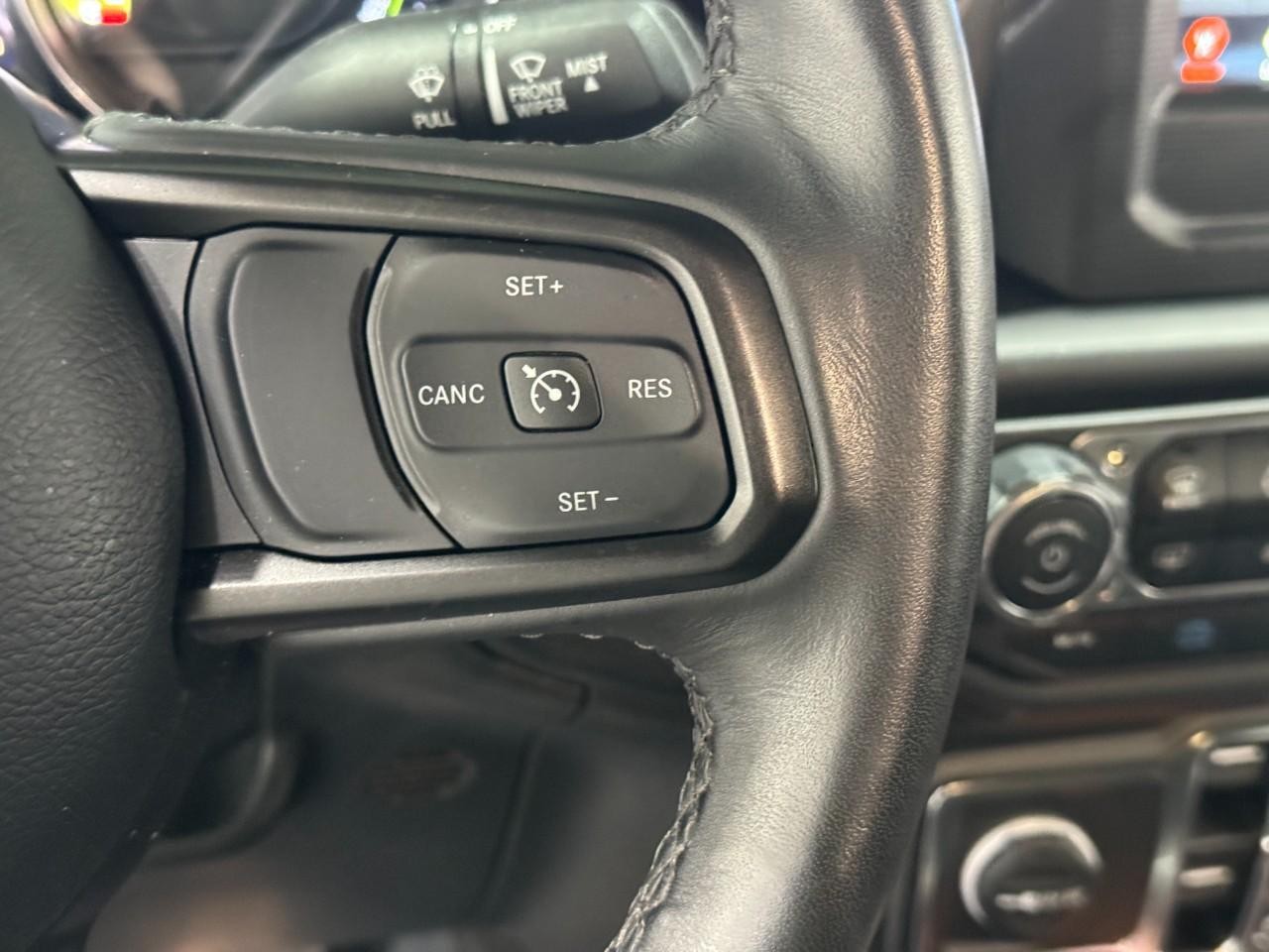 Jeep Wrangler 4xe Vehicle Full-screen Gallery Image 30