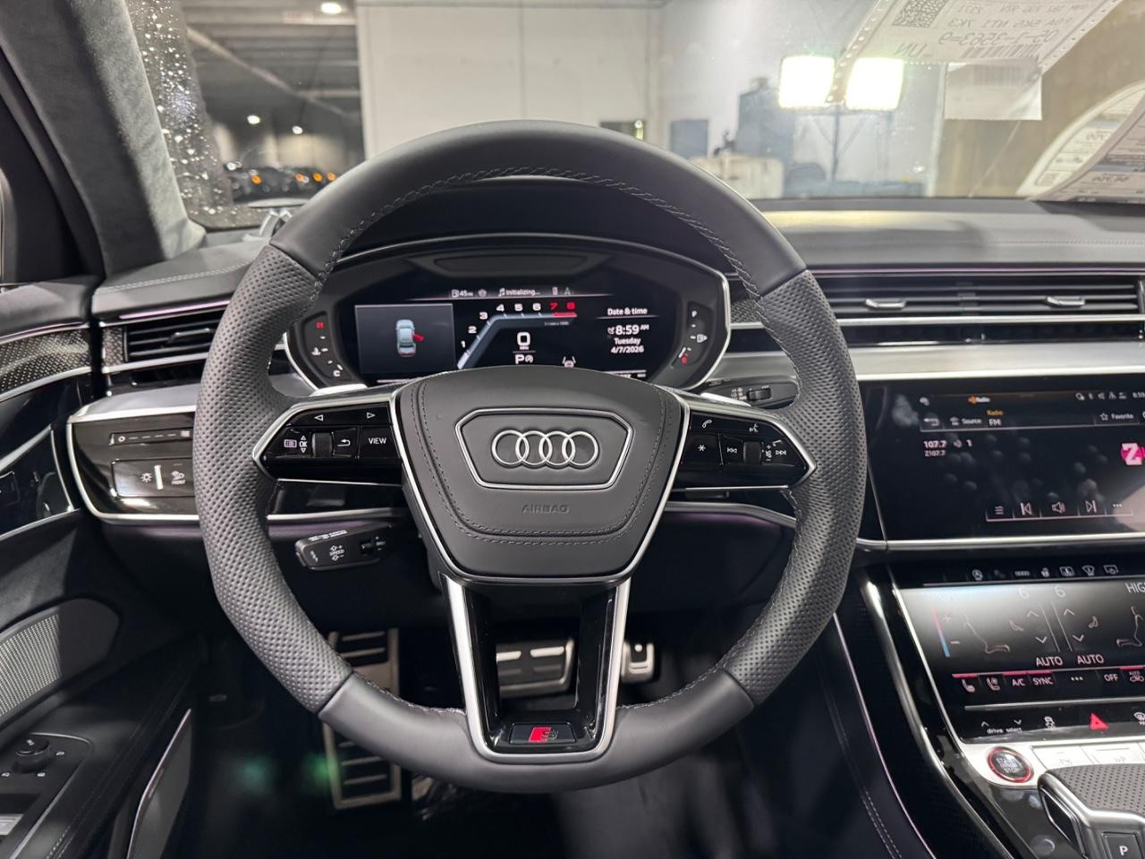 Audi S8 Vehicle Full-screen Gallery Image 13