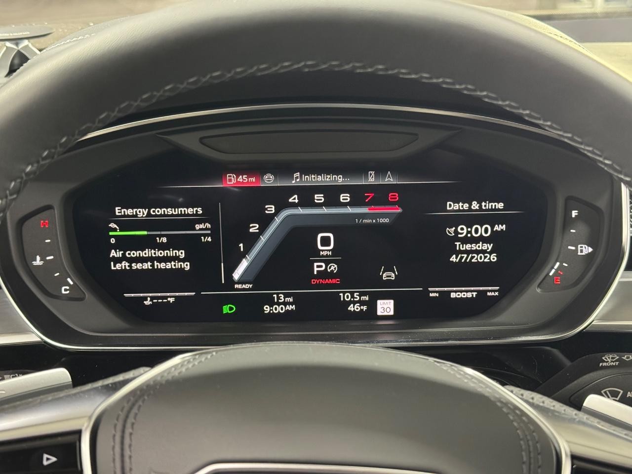 Audi S8 Vehicle Full-screen Gallery Image 34