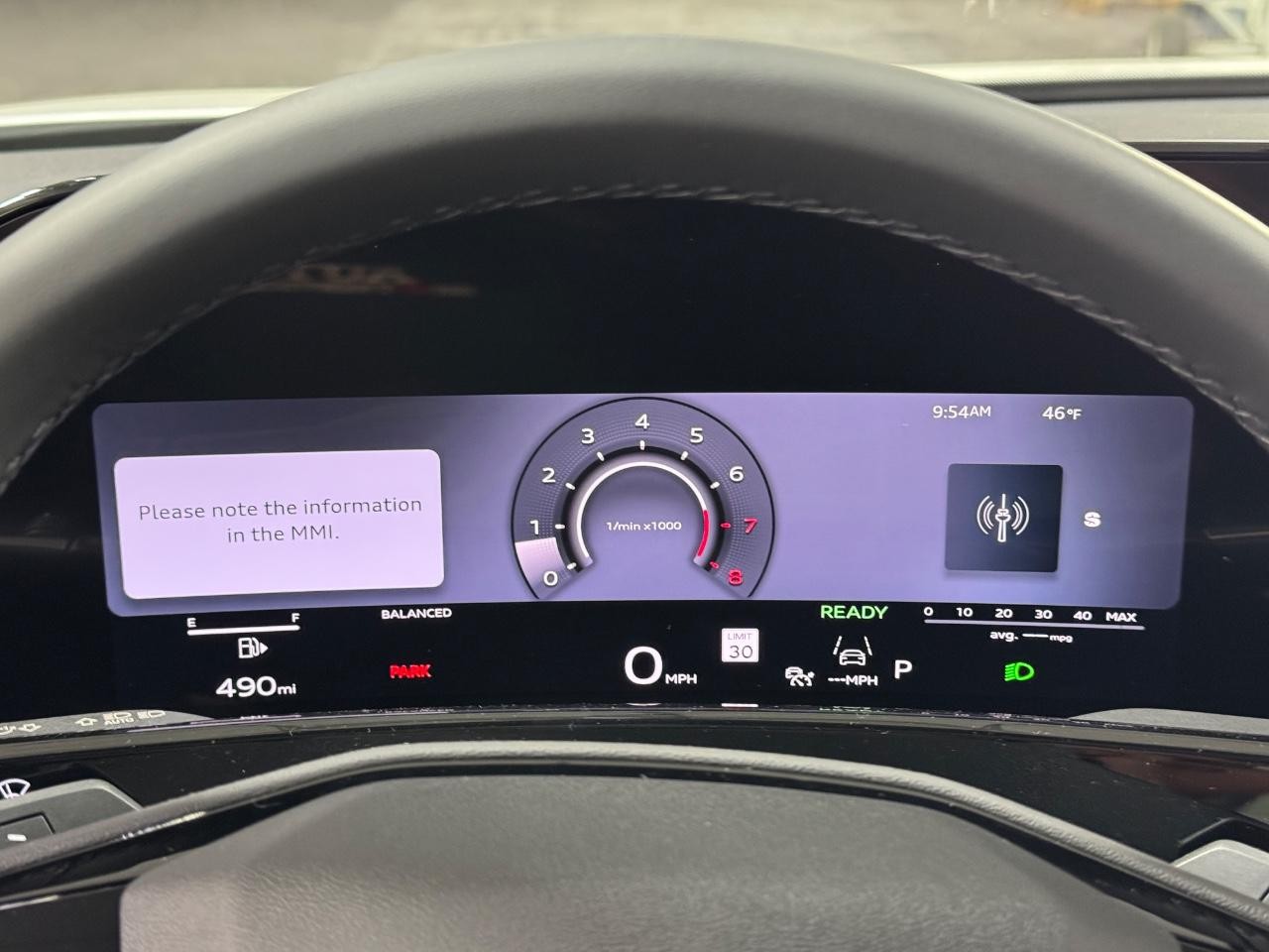 Audi Q3 Vehicle Full-screen Gallery Image 33