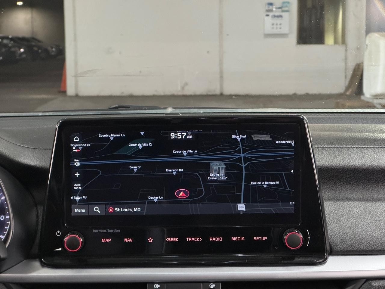 Kia Forte Vehicle Full-screen Gallery Image 14