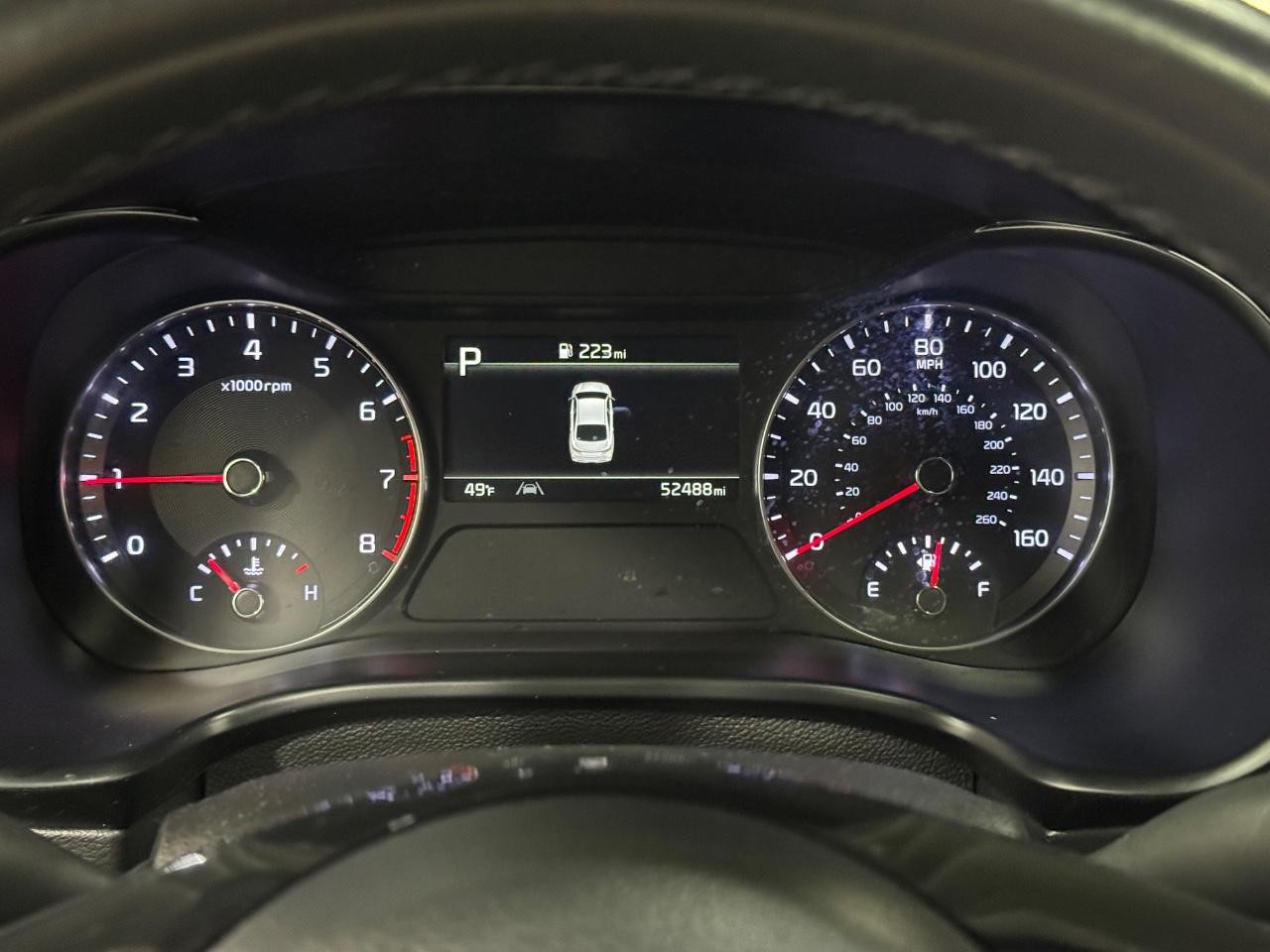 Kia Forte Vehicle Full-screen Gallery Image 31