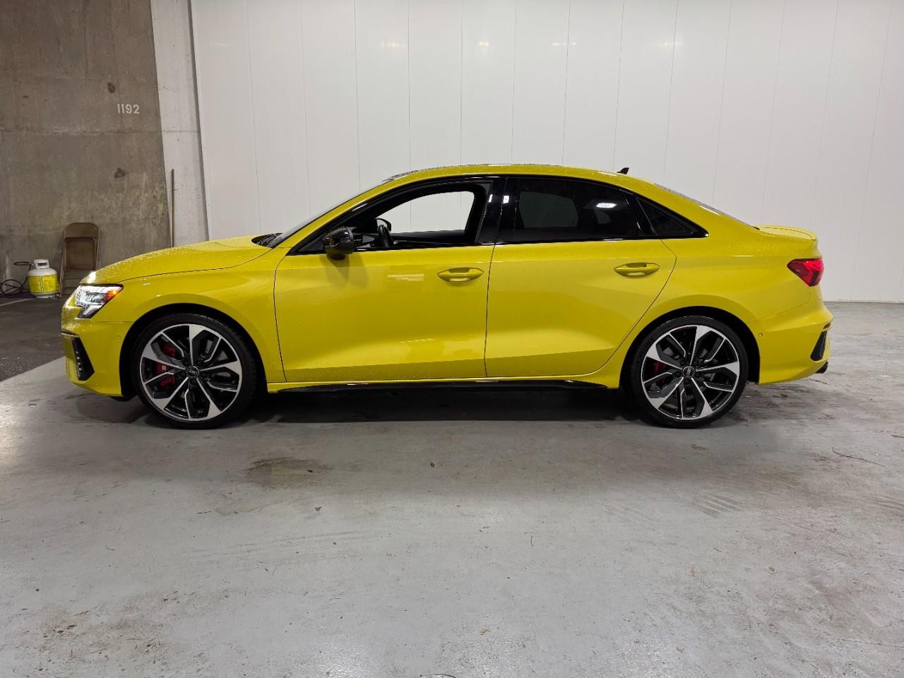 Audi S3 Vehicle Full-screen Gallery Image 2