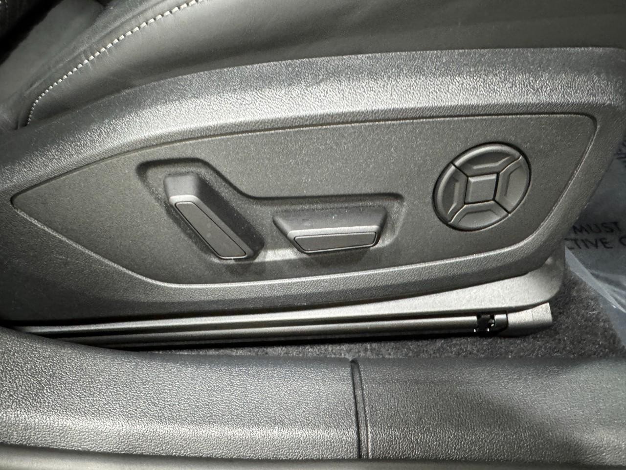 Audi S3 Vehicle Full-screen Gallery Image 20