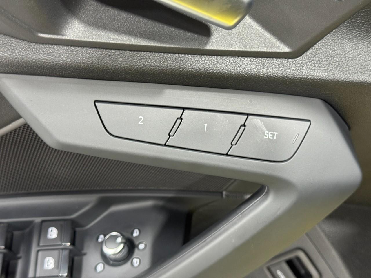 Audi S3 Vehicle Full-screen Gallery Image 24
