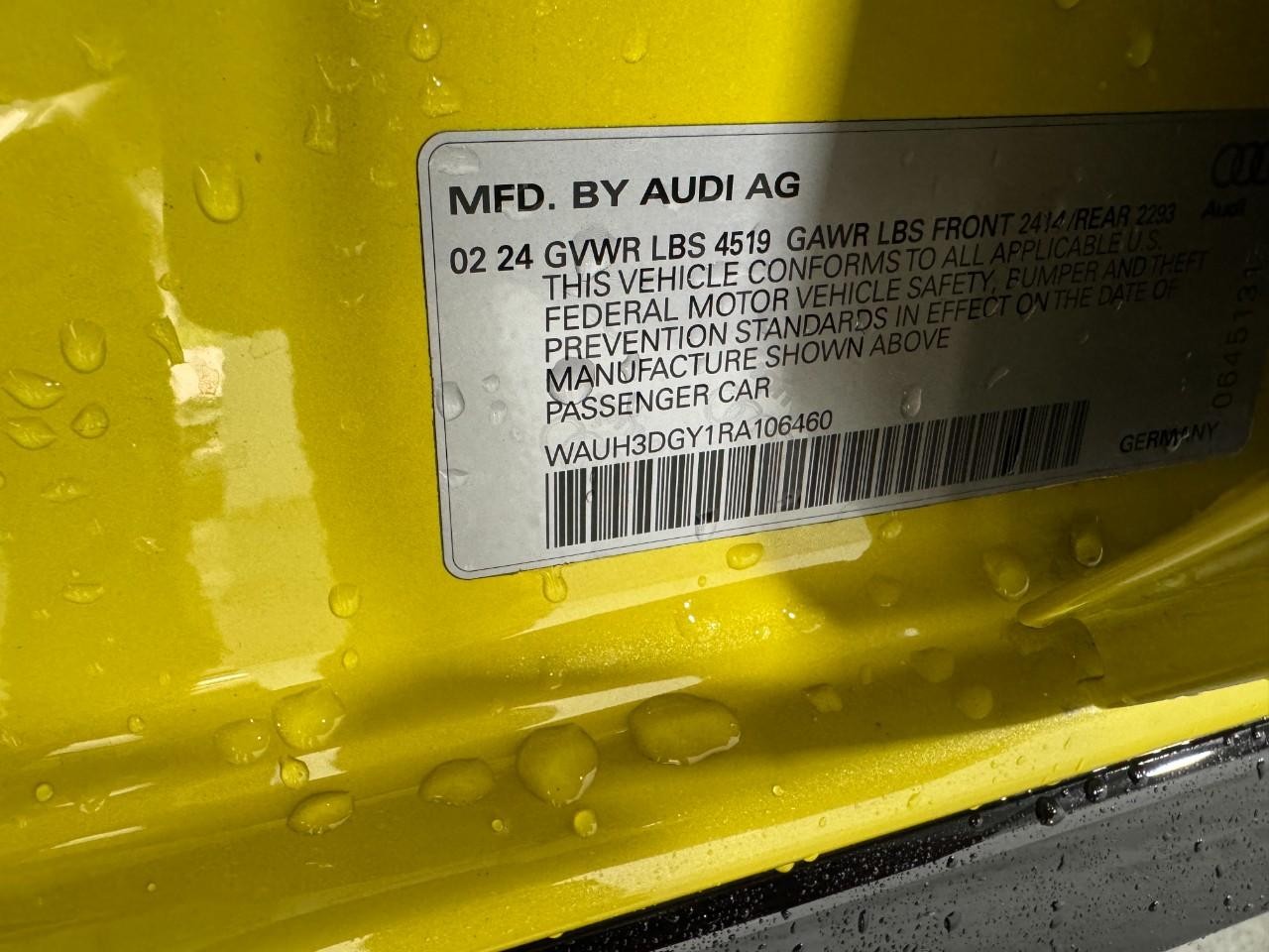 Audi S3 Vehicle Full-screen Gallery Image 37
