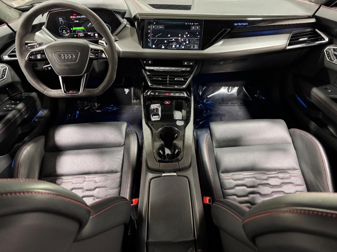 Audi RS e-tron GT Vehicle Full-screen Gallery Image 12