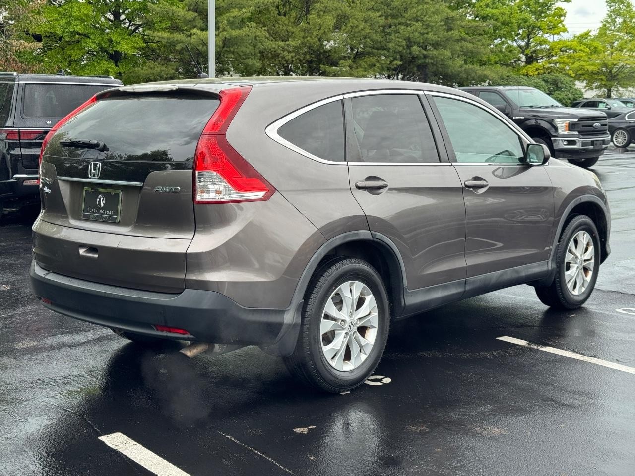 Honda CR-V Vehicle Full-screen Gallery Image 8