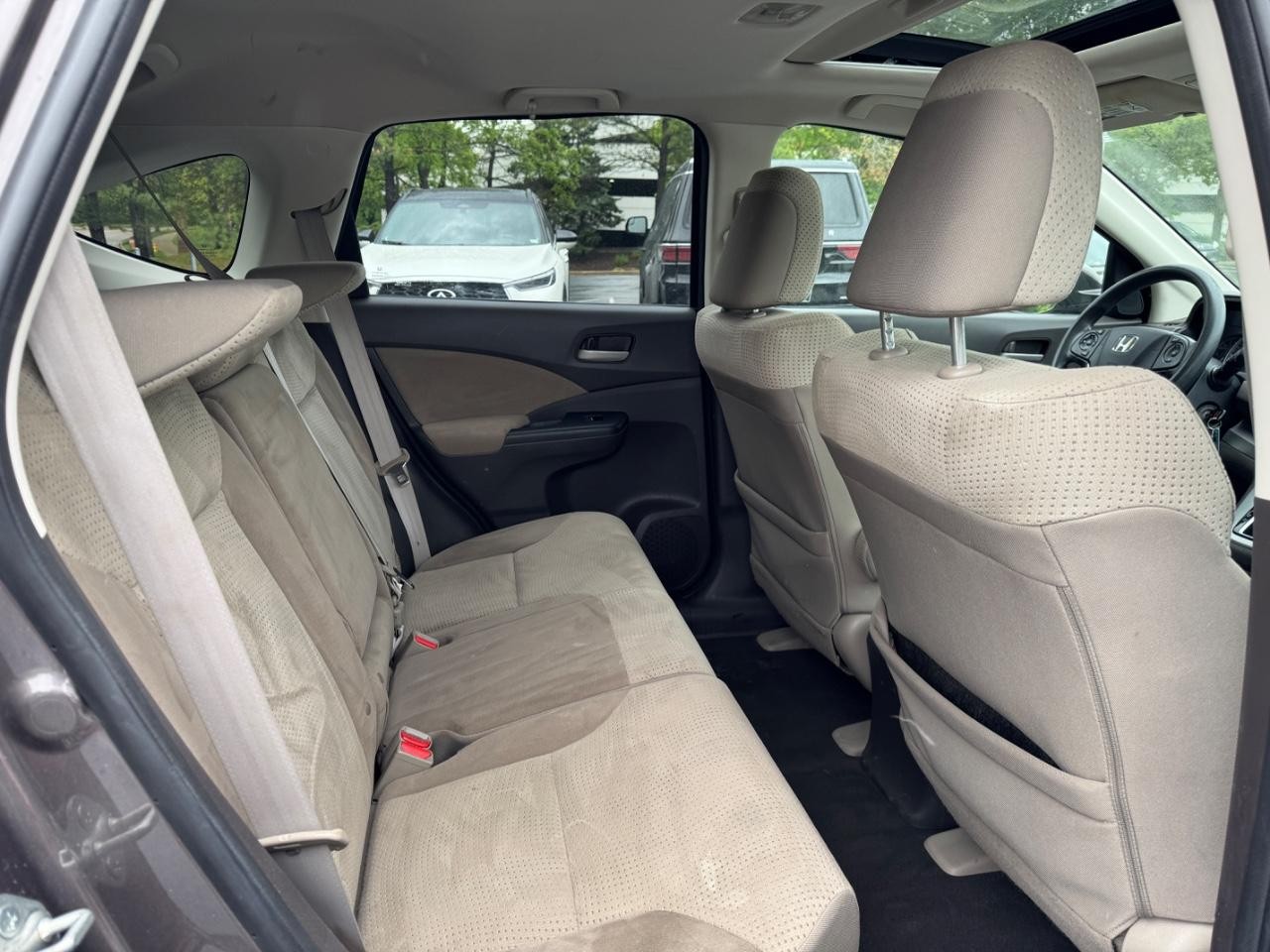 Honda CR-V Vehicle Full-screen Gallery Image 18