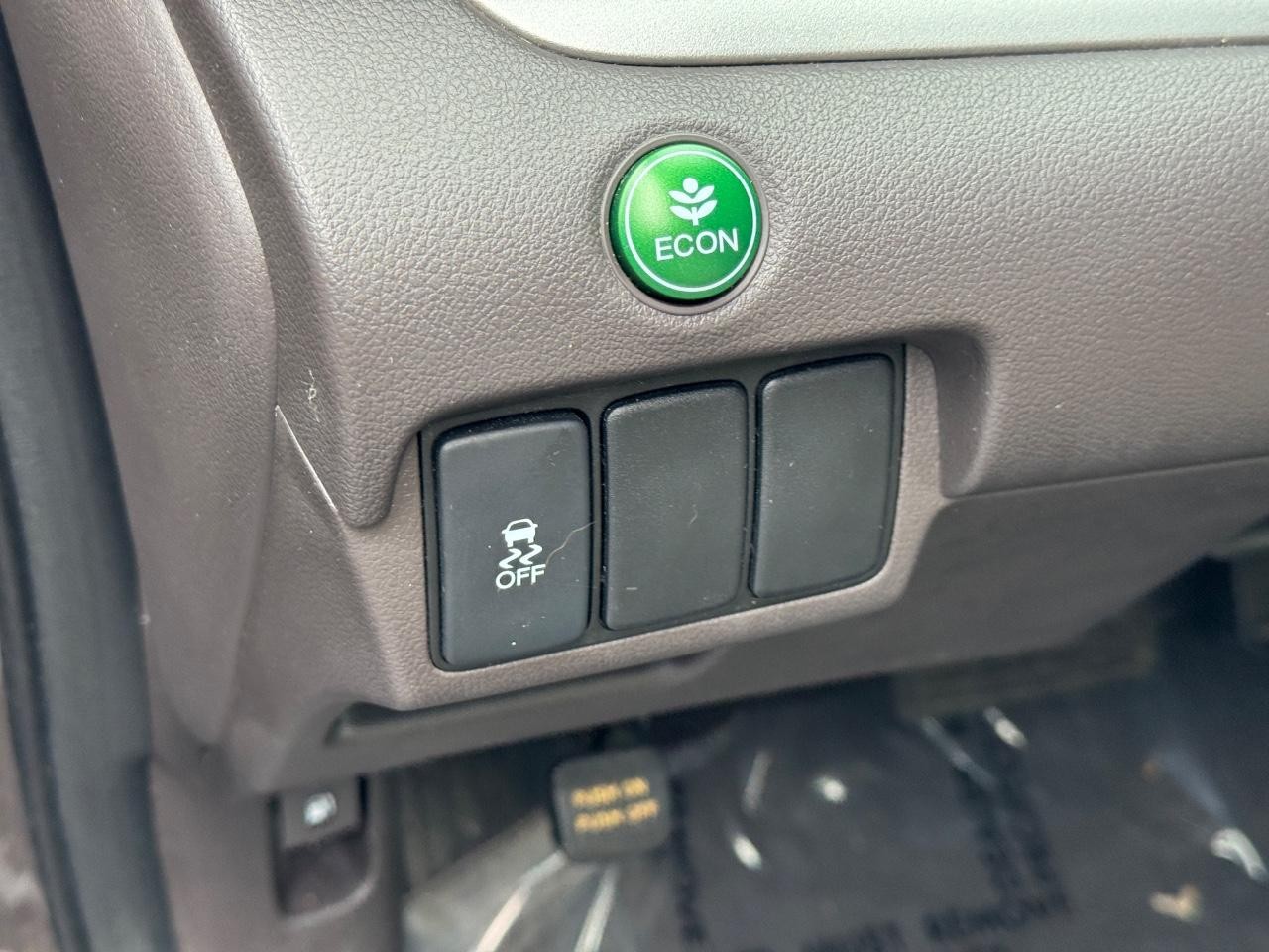Honda CR-V Vehicle Full-screen Gallery Image 23