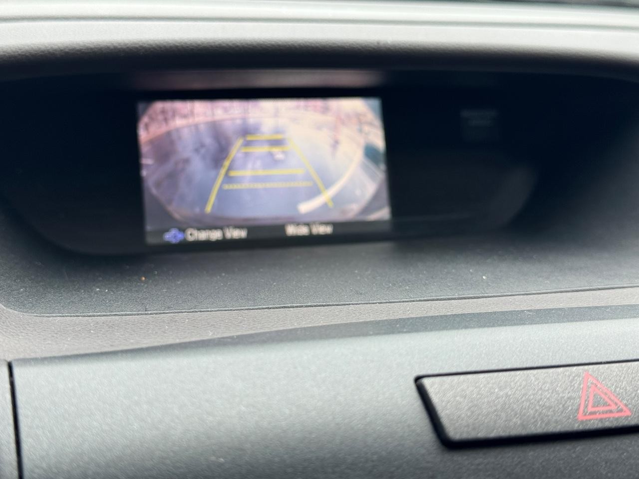 Honda CR-V Vehicle Full-screen Gallery Image 25