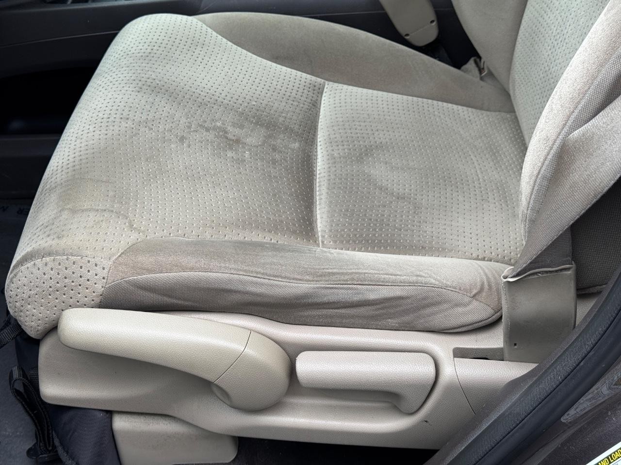 Honda CR-V Vehicle Full-screen Gallery Image 28