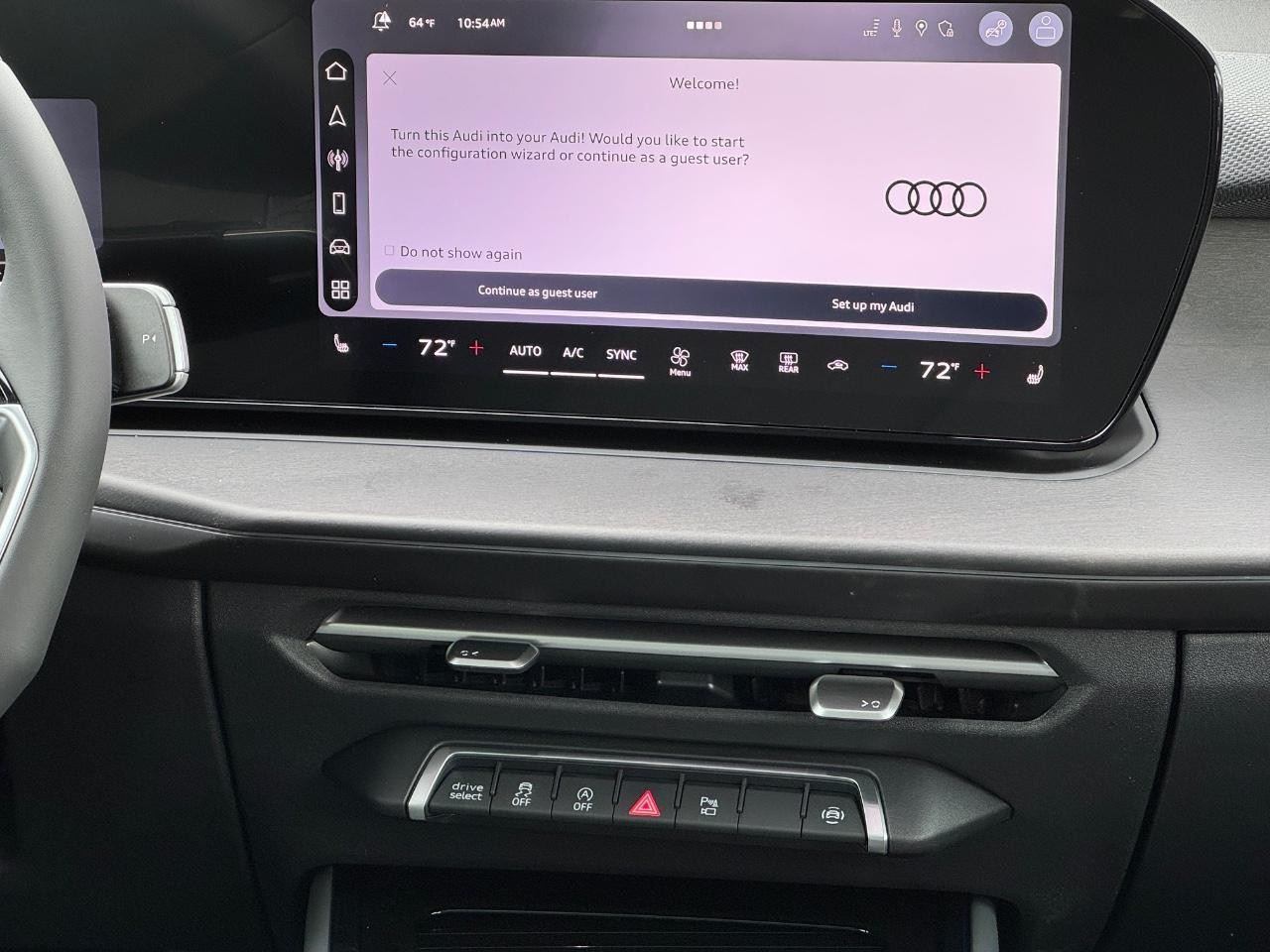 Audi Q3 Vehicle Full-screen Gallery Image 18