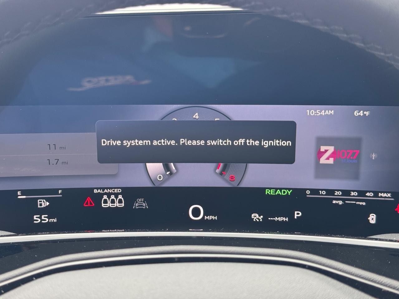 Audi Q3 Vehicle Full-screen Gallery Image 25