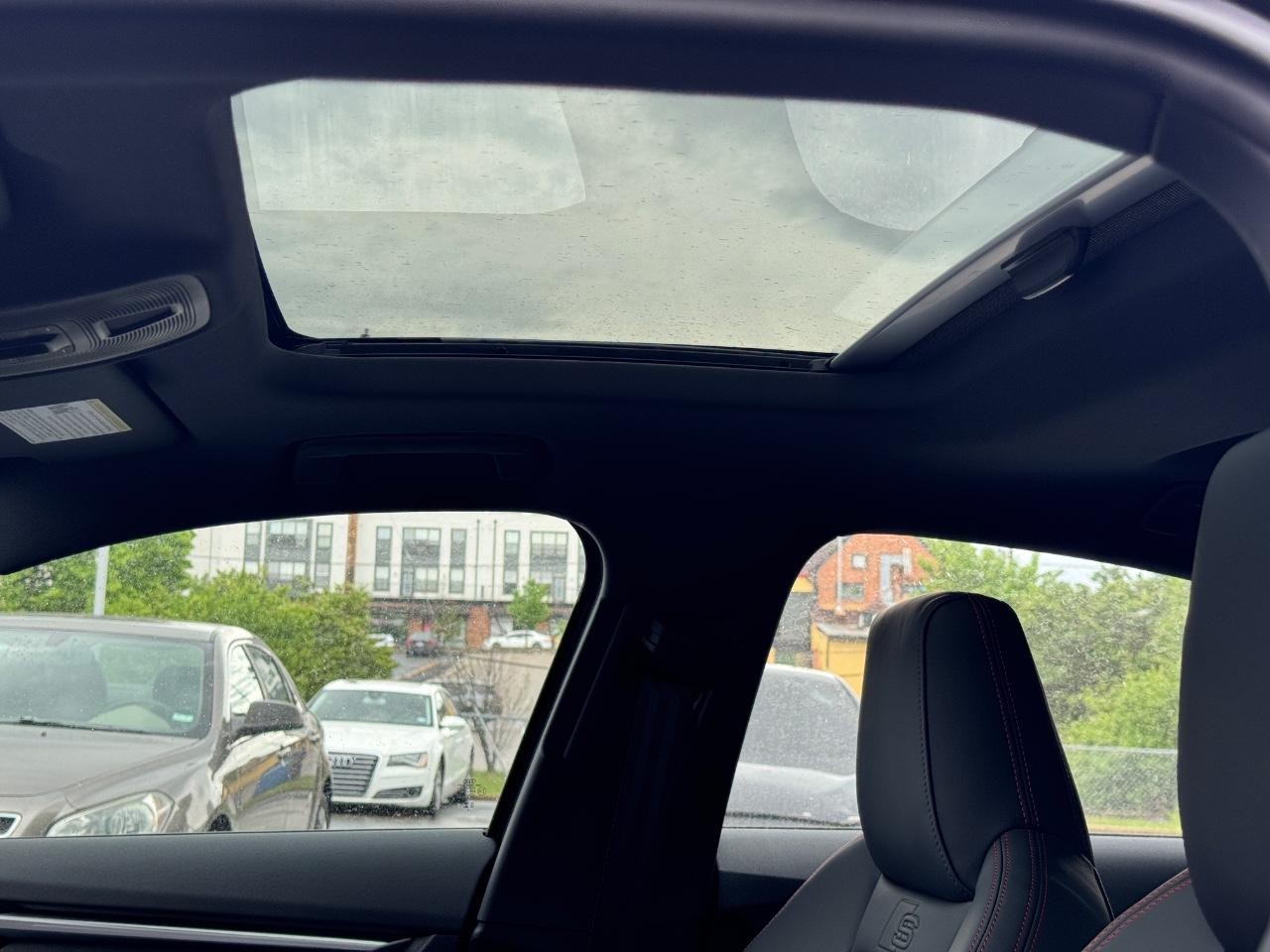 Audi S3 Vehicle Full-screen Gallery Image 32