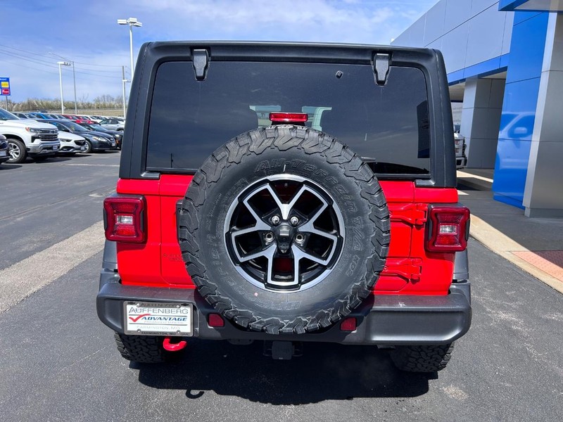 Jeep Wrangler Vehicle Full-screen Gallery Image 06