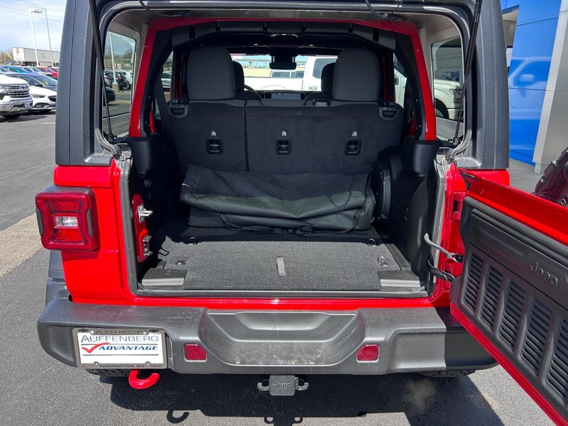 Jeep Wrangler Vehicle Full-screen Gallery Image 07