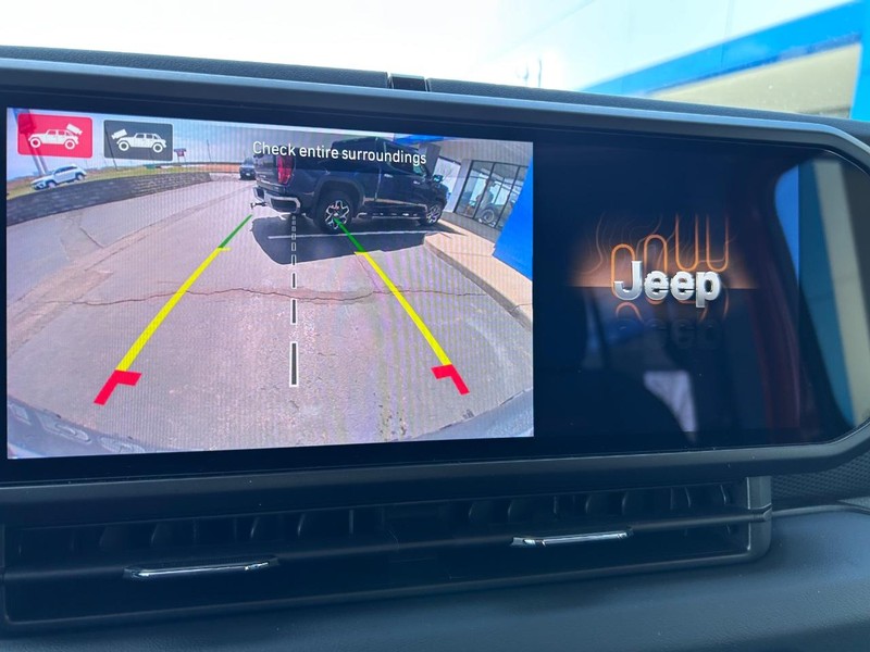 Jeep Wrangler Vehicle Full-screen Gallery Image 21