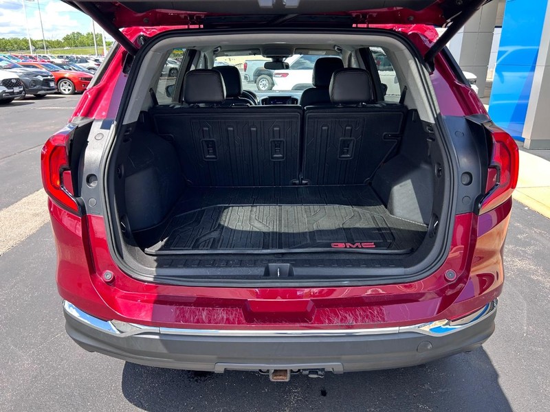 GMC Terrain Vehicle Full-screen Gallery Image 07