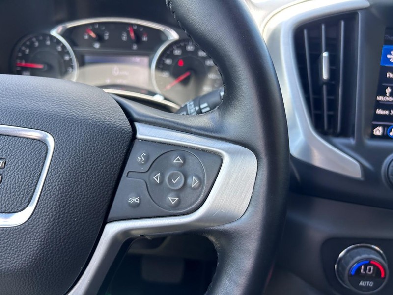 GMC Terrain Vehicle Full-screen Gallery Image 14